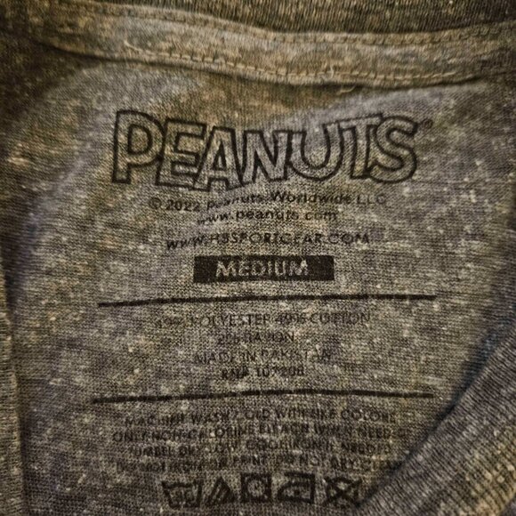 Peanuts Graphic Tee Short Sleeve Gray Snoopy T-Shirt Women's Size M - Picture 4 of 4
